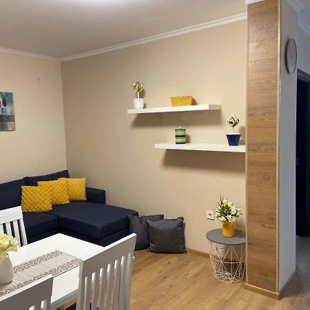 Flowers Garden Apartment Weliko Tarnowo Exterior foto